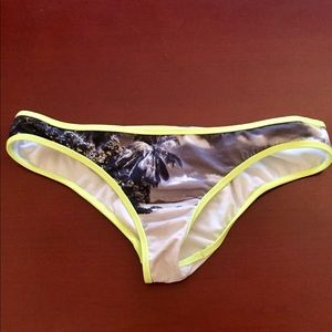 Victoria’s Secret Bikini Bottom Size S